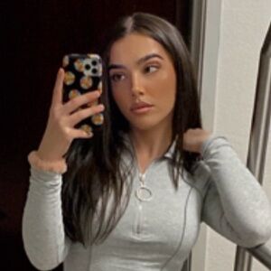 meet posher, rach 👜✨🤎📦📫💌⭐️